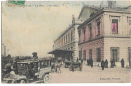 CPA  Couleur - MARSEILLE - La Gare (L'arrivée) - Voitures, Attelages - Bahnhof, Belle De Mai, Plombières