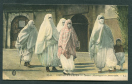 SCENES ET TYPES : Femmes Mauresques En Promenade. LL N° 6446 - CPA écrite Au Verso. - Tunesië