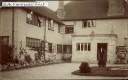 CPA Haywards Heath Sussex England, Mann Am Eingang Des Hauses - Other & Unclassified