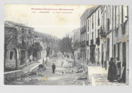 Delcampe - Cerbère, La Rue Principale (A17p69) - Cerbere