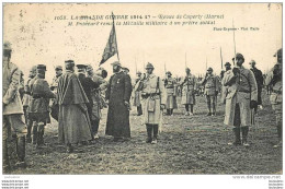 CUPERLY REVUE MR POINCARE REMET LA MEDAILLE MILITAIRE A UN PRETRE SOLDAT - War 1914-18