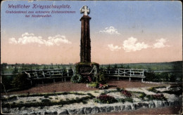 CPA Niderviller Niederweiler Lothringen Moselle, Grabdenkmal Aus Schweren Eichenstämmen, I WK - Sonstige & Ohne Zuordnung