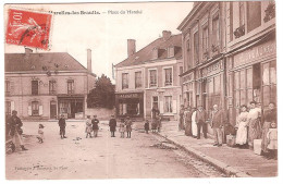 MAROLLES-LES-BRAULTS.PLACE DU MARCHE (ANIMEE) - Marolles-les-Braults