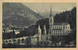 65 - Lourdes - Ville Connue Pour Son Pèlerinage Chrétien - CPA - Voir Scans Recto-Verso - Lourdes