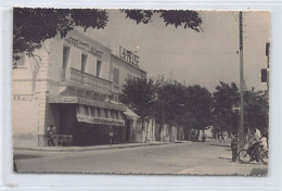 Tunisie - GABÈS - Avenue Habib Bourguiba - Hôtel Café De La Poste - La Meuse - Ed. Inconnu  - Tunisia