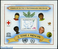 Sao Tome/Principe 1986 International Year Of Peace S/s, Mint NH, Health - History - Nature - Red Cross - Peace - Unesc.. - Cruz Roja