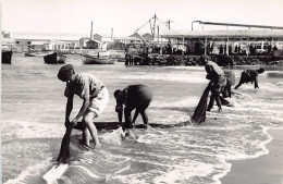 Angola - MOÇÂMEDES - Washing Fishing Nets - Publ. Direcçao Dos Serviços De Economica  - Angola