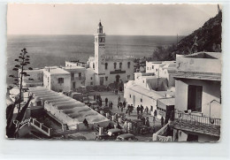 Tunisie - KORBOUS - La Place Principale - Ed. Gaston Lévy 83 - Tunesië