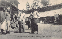 SRI LANKA - TALAWAKOLE - Inside The Village, Near Colombo - Publ. Messageries Maritimes  - Sri Lanka (Ceylon)