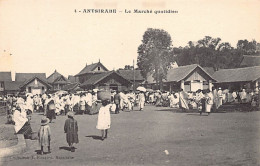 Madagascar - ANTSIRABÉ - Le Marché Quotidien - Ed. J. Ranaivo 4 - Madagaskar