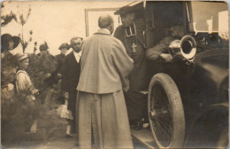 CP Carte Photo D'époque Photographie Vintage Almenêches 61 Religieux Automobile - Anonymous Persons