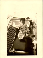 Photographie Photo Vintage Snapshot Amateur Automobile Voiture Auto Calandre  - Auto's