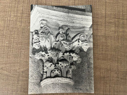 SAULIEU Basilique Saint Andoche Chapiteau : Acanthes Grotesques - Saulieu