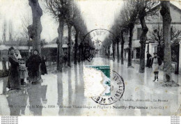 93 NEUILLY PLAISANCE CRUE 1910 AVENUE VICTOR HUGO ET L'EGLISE - Neuilly Plaisance