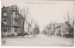 79 -   PARTHENAY - Avenue De La Gare Prise De La Gare  82 - Parthenay