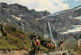 Animaux - Chevaux - Pyrénées - Cirque De Gavarnie Et Grande Cascade - Promenade Equestre - Carte Neuve - Voir Scans Rect - Cavalli