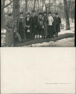 Gesellschaft Männer & Frauen Gruppenfoto Mit Soldat 1915 Privatfoto - Other & Unclassified