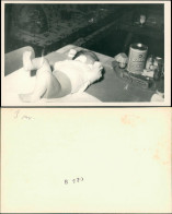 Menschen/Soziales Leben - Kinder, Wickeltisch Sunar Mlenko 1940 Privatfoto - Abbildungen