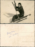 Foto Riezlern-Mittelberg Frau Beim Skifahren 1953 Privatfoto - Autres & Non Classés