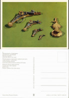 Ansichtskarte  Miniaturpistolen, Kugelzangen, Pulverflasche Mit Kompaß 1983 - Unclassified