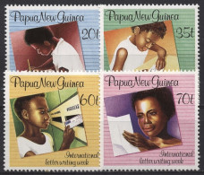 Papua Neuguinea 1989 Kinder, Briefe 588/91 Postfrisch - Papoea-Nieuw-Guinea