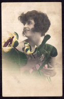 Postcard - Circa 1910 - Colorized - Woman Posing With Flowers - Women