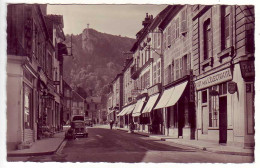 (39). Poligny. Ed Protet. 6030 Rocher Et Croix Du Dan (2) Variante De Dos. Renault 4 CV - Poligny