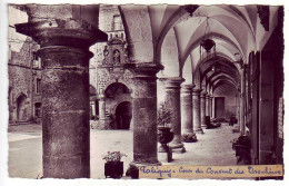 (39). Poligny. Ed Protet. 6037 Cour De L'Ancien Couvent Des Ursulines - Poligny