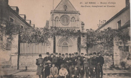 CPA  LE MANS - Caserne - Ancien Collège Sainte-Croix - Le Mans
