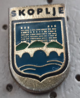 SKOPLJE Skopje  Coat Of Arms, Blason Macedonia Ex Yugoslavia Pin - Städte