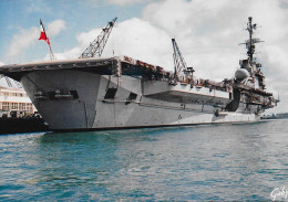 CPSM - Brest  -  Le Porte Avions "FOCH" - Dans Le Port - Marine Française Militaria - Warships