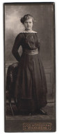 Fotografie Jos. Wörsching, Starnberg, Portrait Junge Dame Im Modischen Kleid  - Persone Anonimi