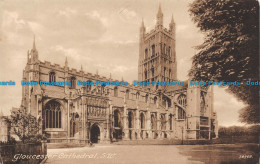 R100666 Gloucester Cathedral. S. W. Friths Series No. 28968 - Monde