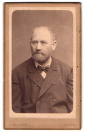 Fotografie E. Selinger, Olmütz, Bähmengasse 517, älterer Mann Im Anzug Mit Vollbart  - Persone Anonimi