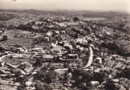 Mougins (06 Alpes Maritimes) Vue Panoramique Sur Les Villas Et La Plage - édit. Combier CPSM N&B GF - Mougins