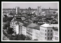 Fotografie Unbekannter Fotograf, Ansicht Berlin, Blick Vom Kreuzberg, Im Hintergrund Dom & Springer-Verlag 1965  - Places