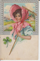 Jeune Femme Grand Chapeau Avec Collerette Attaché Rose Cheveux Bruns Visage Regard Doux Et Pénétrant Trèfle 4 Feuilles - Women