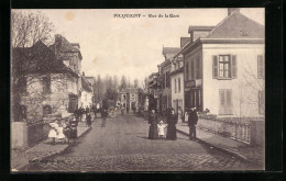CPA Picquigny, Rue De La Gare, Anwohner Vor Den Stadtvillen  - Picquigny