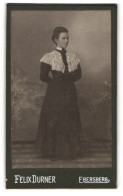 Fotografie Felix Durner, Ebersberg, Junge Dame Im Kleid  - Anonymous Persons