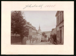Fotografie Brück & Sohn Meissen, Ansicht Jöhstadt, Kirchgasse MitBlick Zur Kirche  - Places
