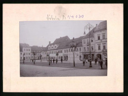 Fotografie Brück & Sohn Meissen, Ansicht Döbeln, Niedermarkt Mit König Georg Denkmal Und Ladengeschäften  - Places