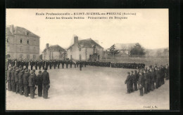 CPA Saint-Michel-en-Priziac, Ecole Professionnelle, Avant Les Grands Défilés, Présentation Du Drapeau  - Autres & Non Classés