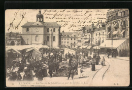 CPA Le Mans, La Place De La République  - Le Mans