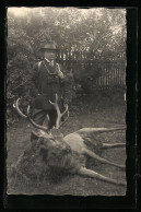 AK Jäger Mit Erlegtem Hirsch  - Chasse