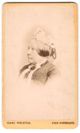 Photo Isaac Preston, High Harrogate, East Parade, Ältere Dame Mit Kragenschleife  - Anonymous Persons