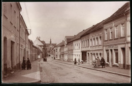 Fotografie Brück & Sohn Meissen, Ansicht Dahlen I. Sa., Partie In Der Bahnhofstrasse, Geschäft Reihold Sauer  - Lugares