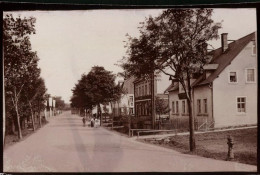 Fotografie Brück & Sohn Meissen, Ansicht Reitzenhain I. Erzg., Blick In Die Bahnhofstrasse Mit Wohnhäusern  - Orte