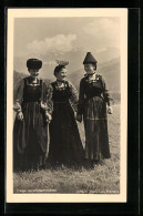 AK Drei Junge Damen In Bregenzerwäldertrachten  - Unclassified