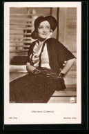AK Schauspielerin Marlene Dietrich Im Gepunkteten Kleid Mit Handschuhen  - Acteurs
