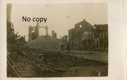 CARTE PHOTO ALLEMANDE - LES RUINES DU QUARTIER DE L'EGLISE A LENS PAS DE CALAIS - GUERRE 1914 1918 - War 1914-18